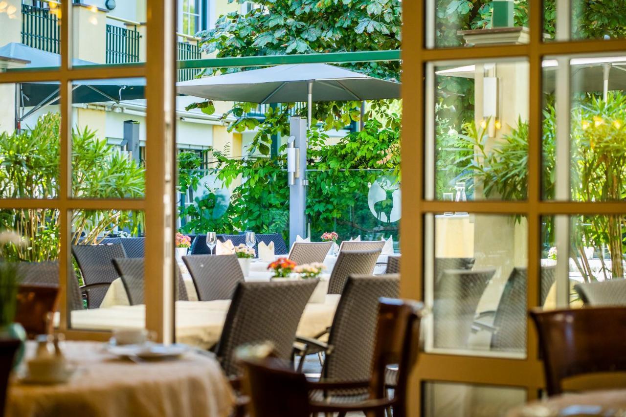 Hotel Hubertushof Anif Extérieur photo