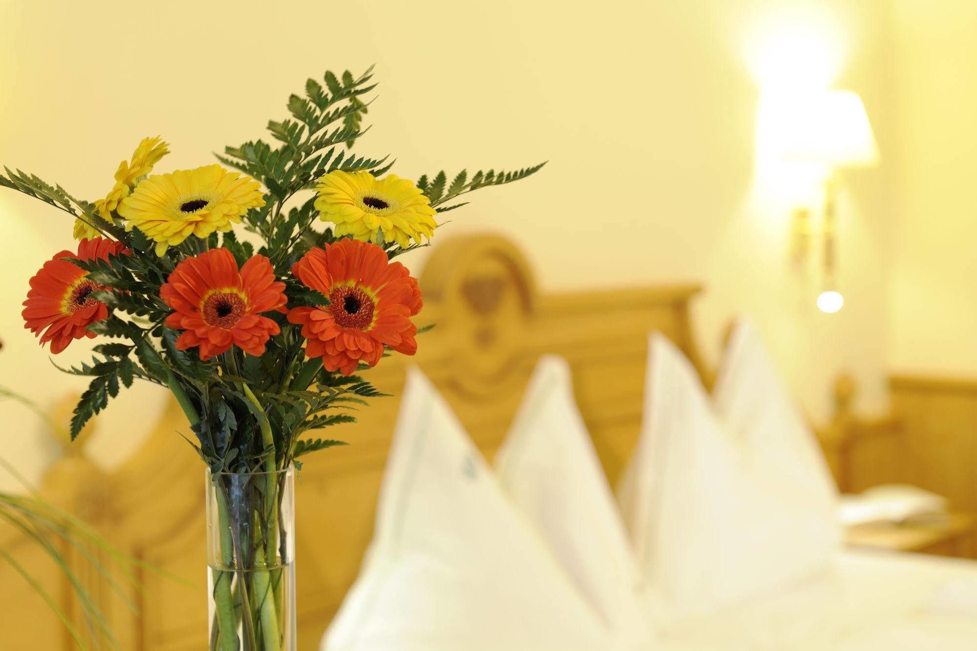Hotel Hubertushof Anif Extérieur photo