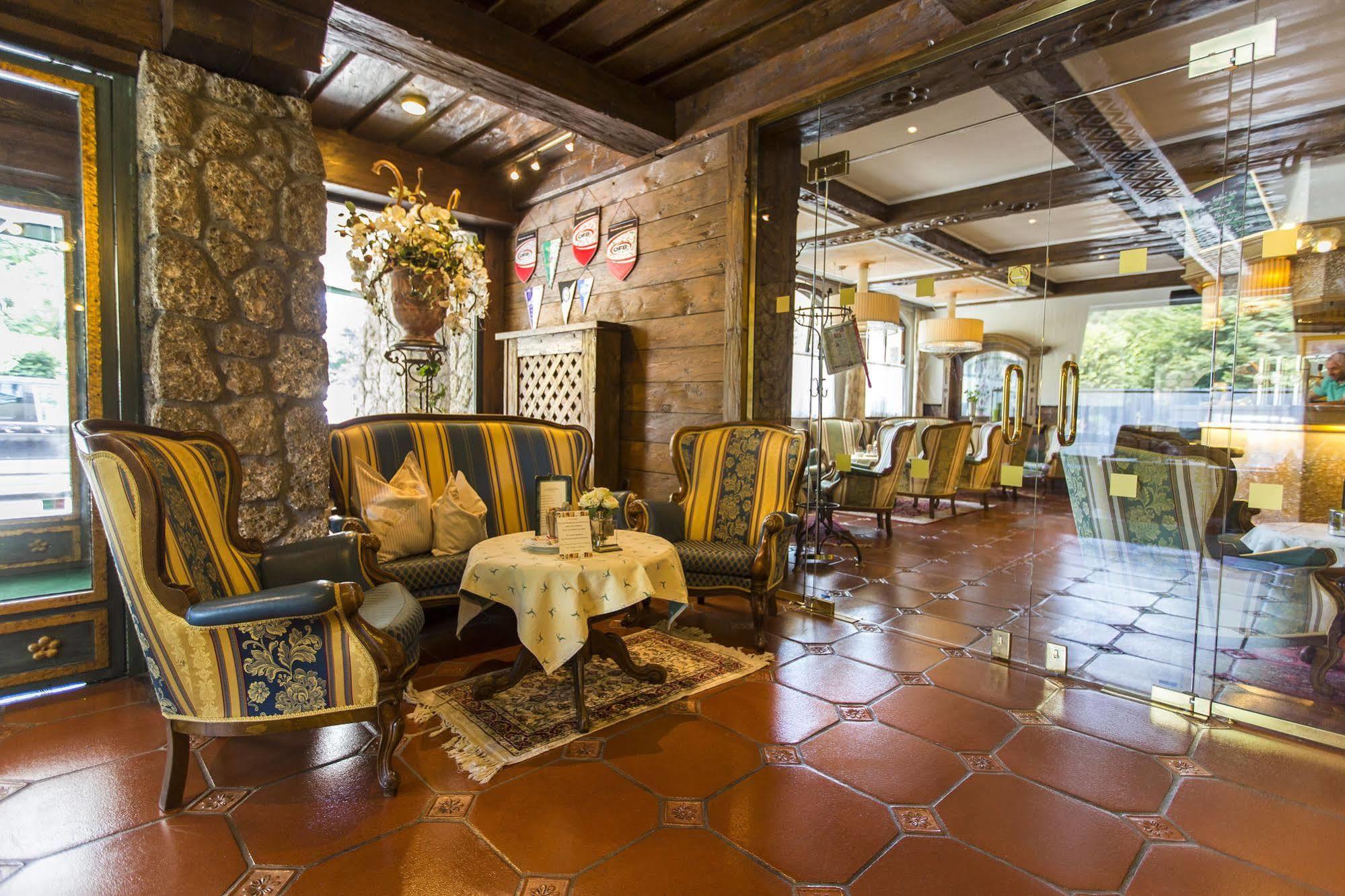 Hotel Hubertushof Anif Extérieur photo